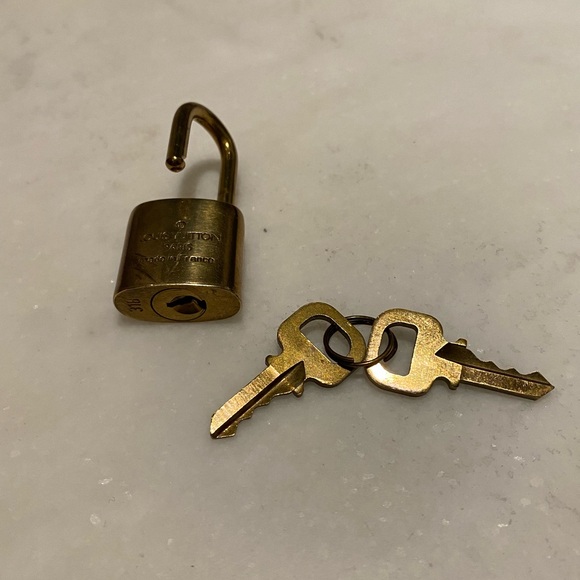 Louis Vuitton Brass Lock & Key Set - Picture 5 of 16